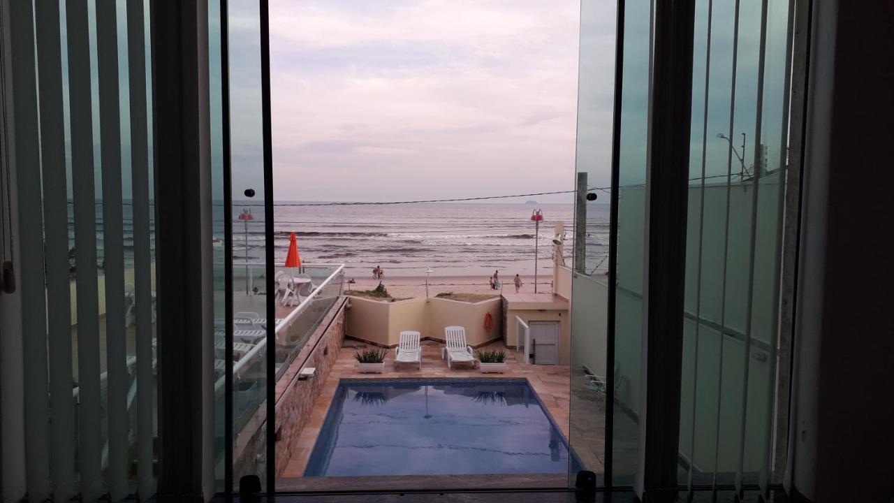 Pousada Elegance Beira Mar Itanhaem Bagian luar foto