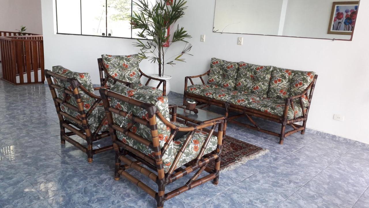 Pousada Elegance Beira Mar Itanhaem Bagian luar foto